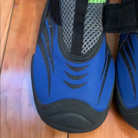 Nerf water shoes size 13/1 - Picture 6 of 7